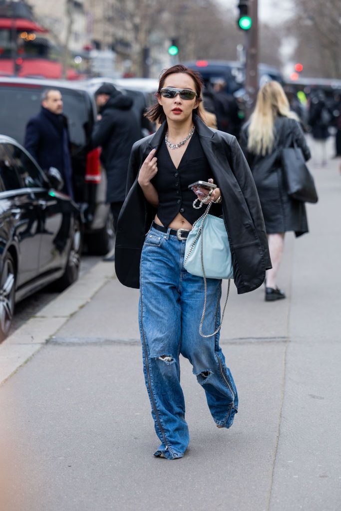 Black Waistcoat Under Oversized Blazer with Jeans Black Waistcoat Under Oversized Blazer with Jeans — Vest Outfits 2027