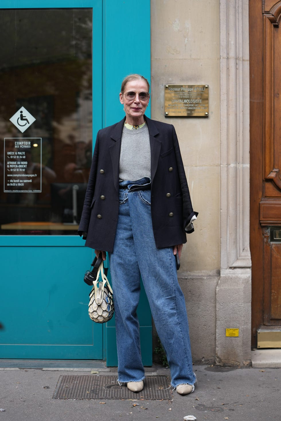Oversized Navy Blazer with Turtleneck and Jeans Oversized Navy Blazer with Turtleneck and Jeans — Winter Navy Outfits 2027