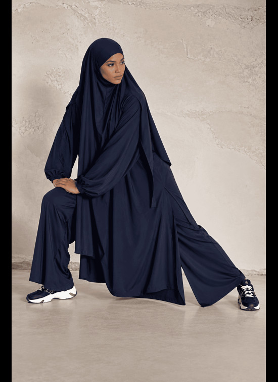 Navy Blue Tunic and Wide-Leg Pants for Sporty Casual Navy Blue Tunic and Wide-Leg Pants for Sporty Casual — Hijab Outfits 2027