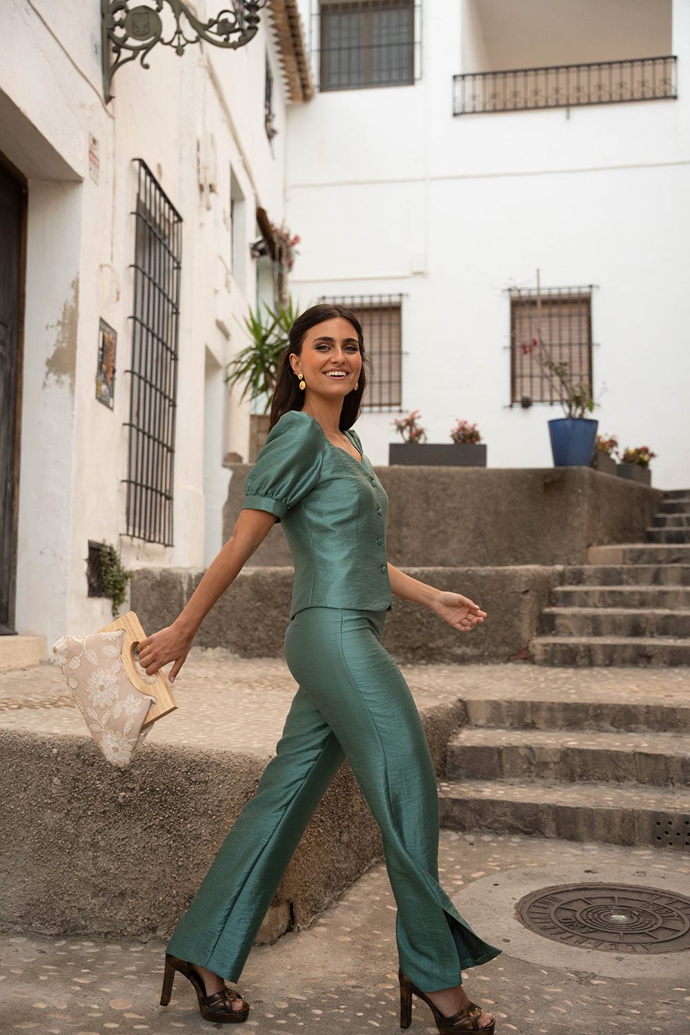 Green Satin Two-Piece Set with Puff-Sleeve Top Green Satin Two-Piece Set with Puff-Sleeve Top — Wedding Guest Outfits Cocktail 2027
