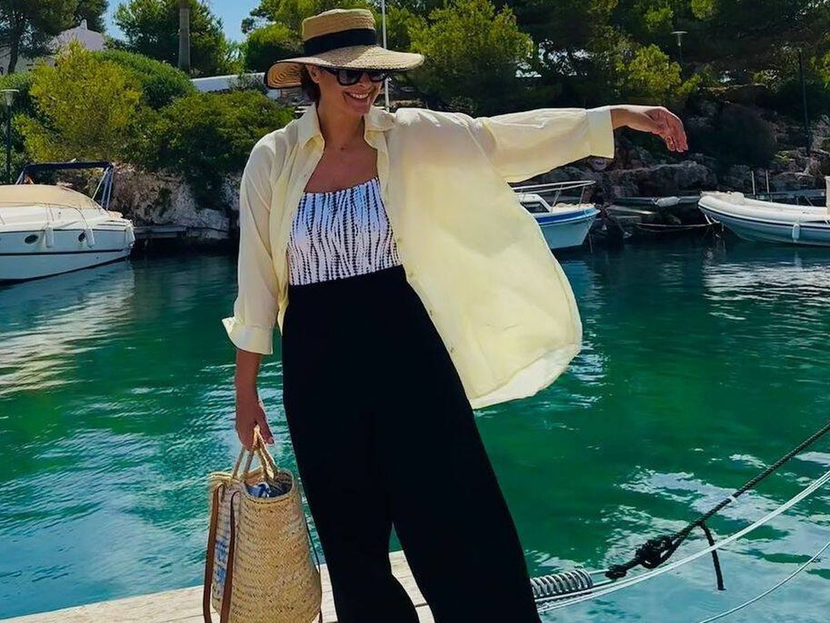Oversized Shirt Layered Over a Striped Swimsuit Oversized Shirt Layered Over a Striped Swimsuit — Boat Outfits 2027