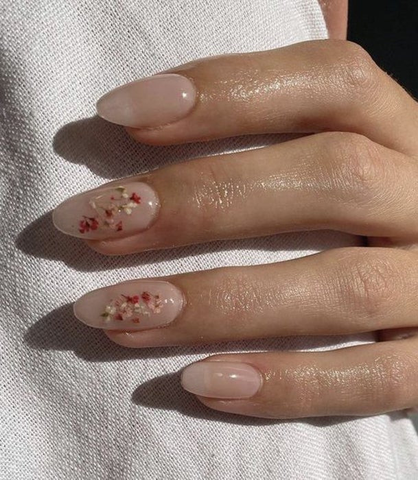 Metallic Pink French Almond Nails Metallic Pink French Almond Nails — Short Graduation Nails 2027