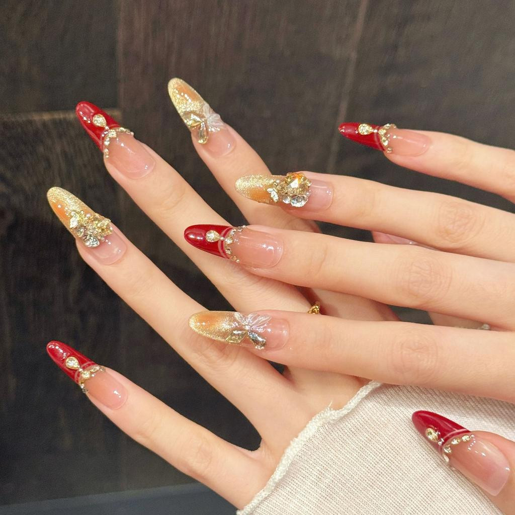 Glossy With Glitter Accents Visual Idea Glossy With Glitter Accents Visual Idea — Press On Nails 2027