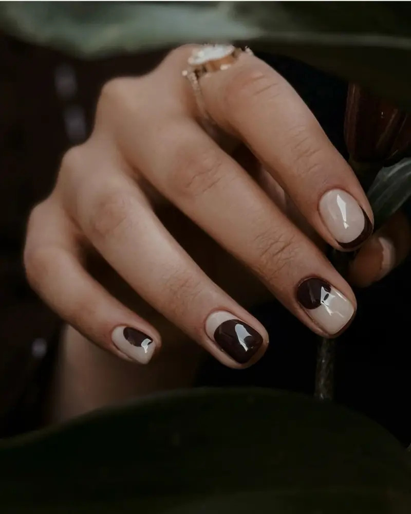 Geometric Beige and Brown Color Block Geometric Beige and Brown Color Block — Beige Nails 2027