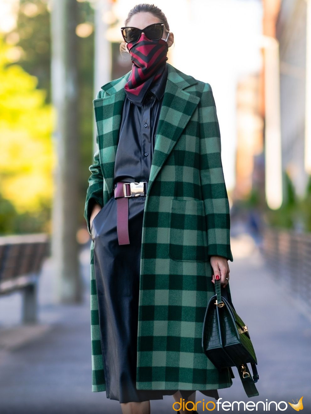 Autumn Layers: Green Plaid Oversized Coat Over Black Ensemble Autumn Layers: Green Plaid Oversized Coat Over Black Ensemble — Plaid Outfits 2027