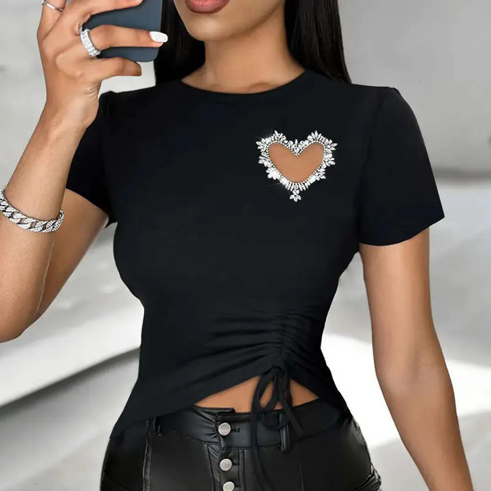 Fitted Black T-Shirt with Rhinestone Heart Embellishment Fitted Black T-Shirt with Rhinestone Heart Embellishment — Heart Outfits 2027