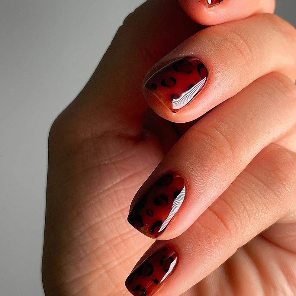 Jelly Red Deep Leopard Print Nails Jelly Red Deep Leopard Print Nails — Leopard Print Nails 2027