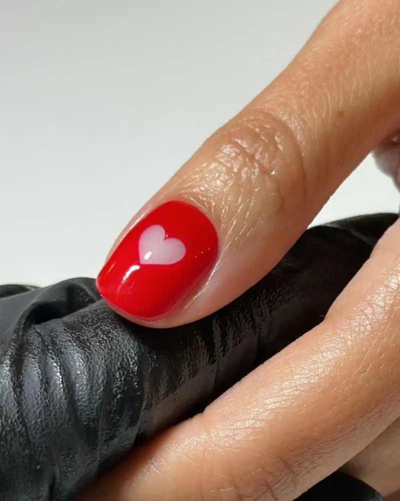 High Gloss Visual Idea High Gloss Visual Idea — Heart Nails 2027
