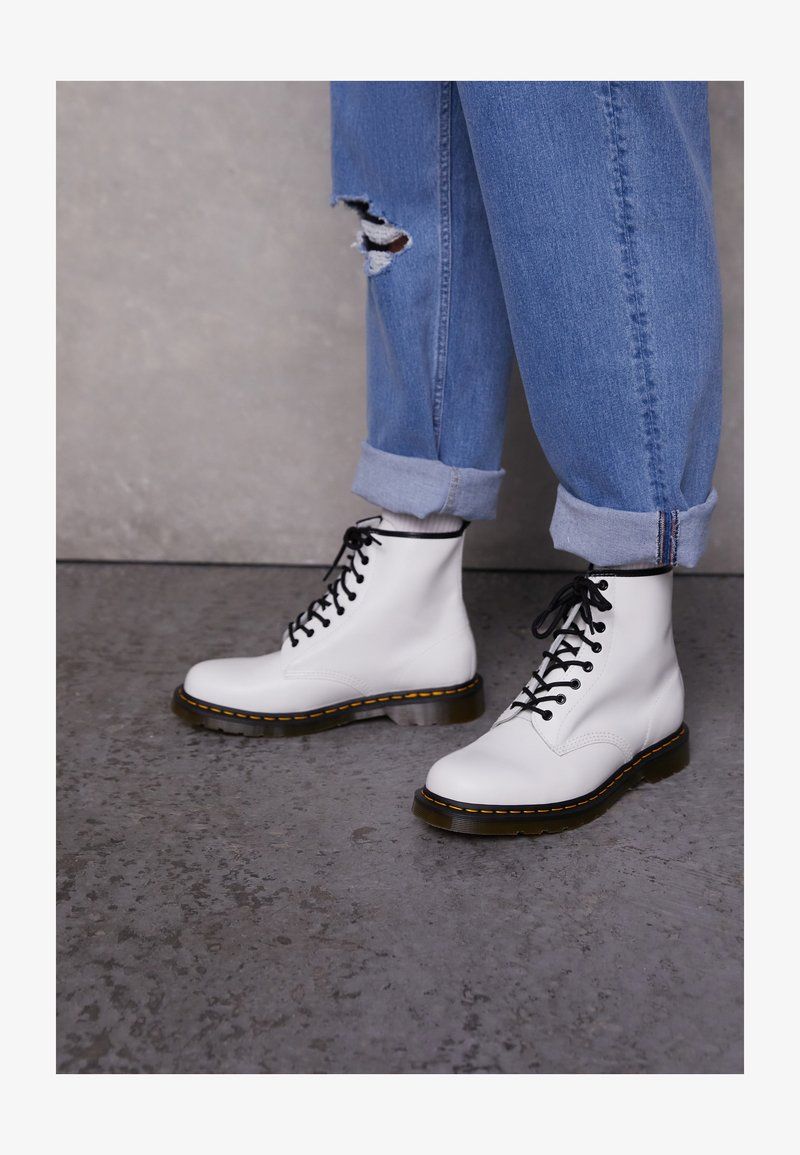 Classic Casual: Dr. Martens Boots with Cuffed Denim Jeans Classic Casual: Dr. Martens Boots with Cuffed Denim Jeans — Doc Martens Outfits 2027