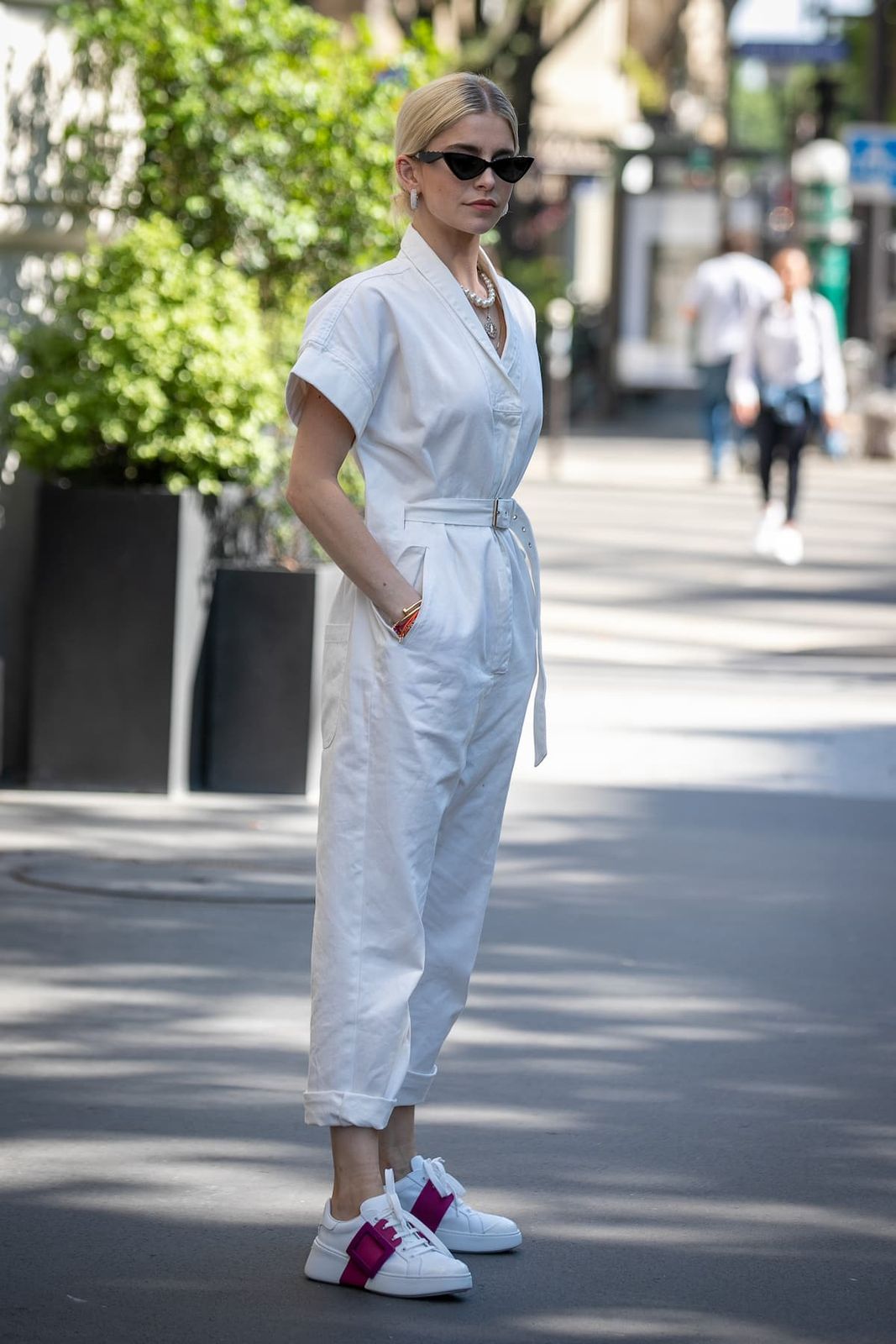 White Belted Jumpsuit with Pink-Accent Sneakers White Belted Jumpsuit with Pink-Accent Sneakers — White Sneakers Outfits 2027