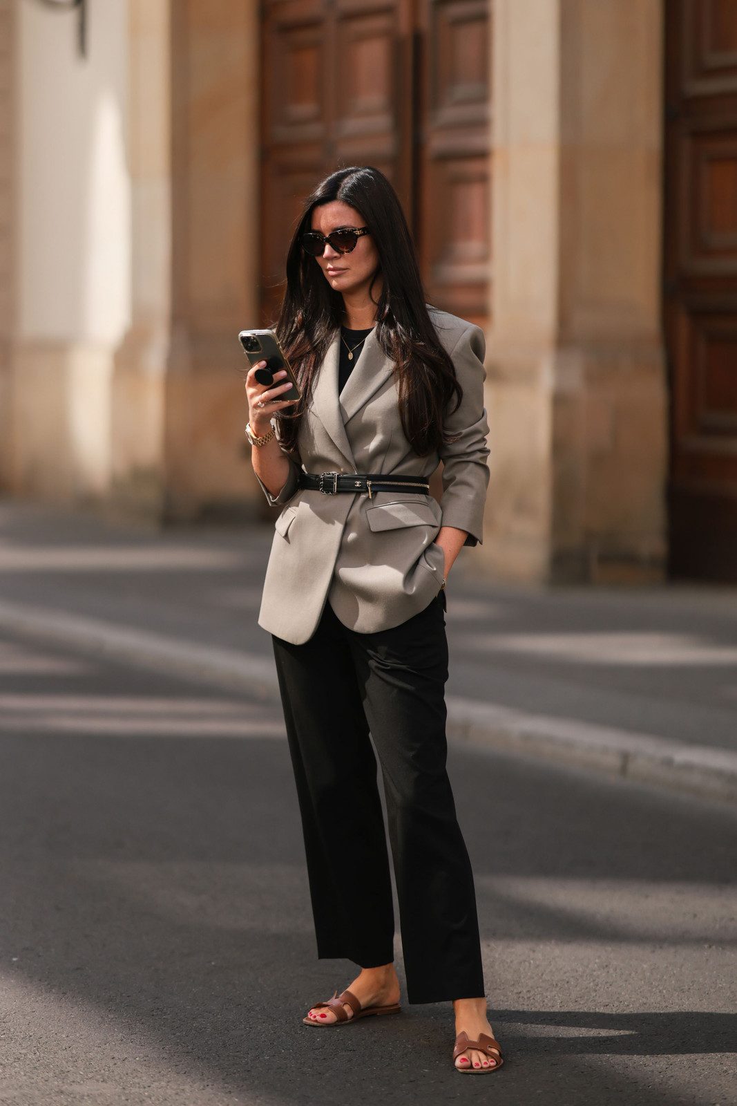 Oversized Blazer Meets Casual Brown Slides Oversized Blazer Meets Casual Brown Slides — Summer Outfits 2027 with Sandals