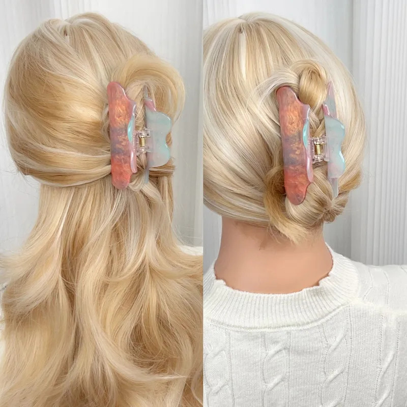 Wavy Blonde Updo With Marbled Clip — Claw Clip Bun 2027