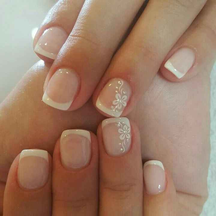 White Floral Art On Accent Nails Visual Idea — Short Wedding Nails 2027
