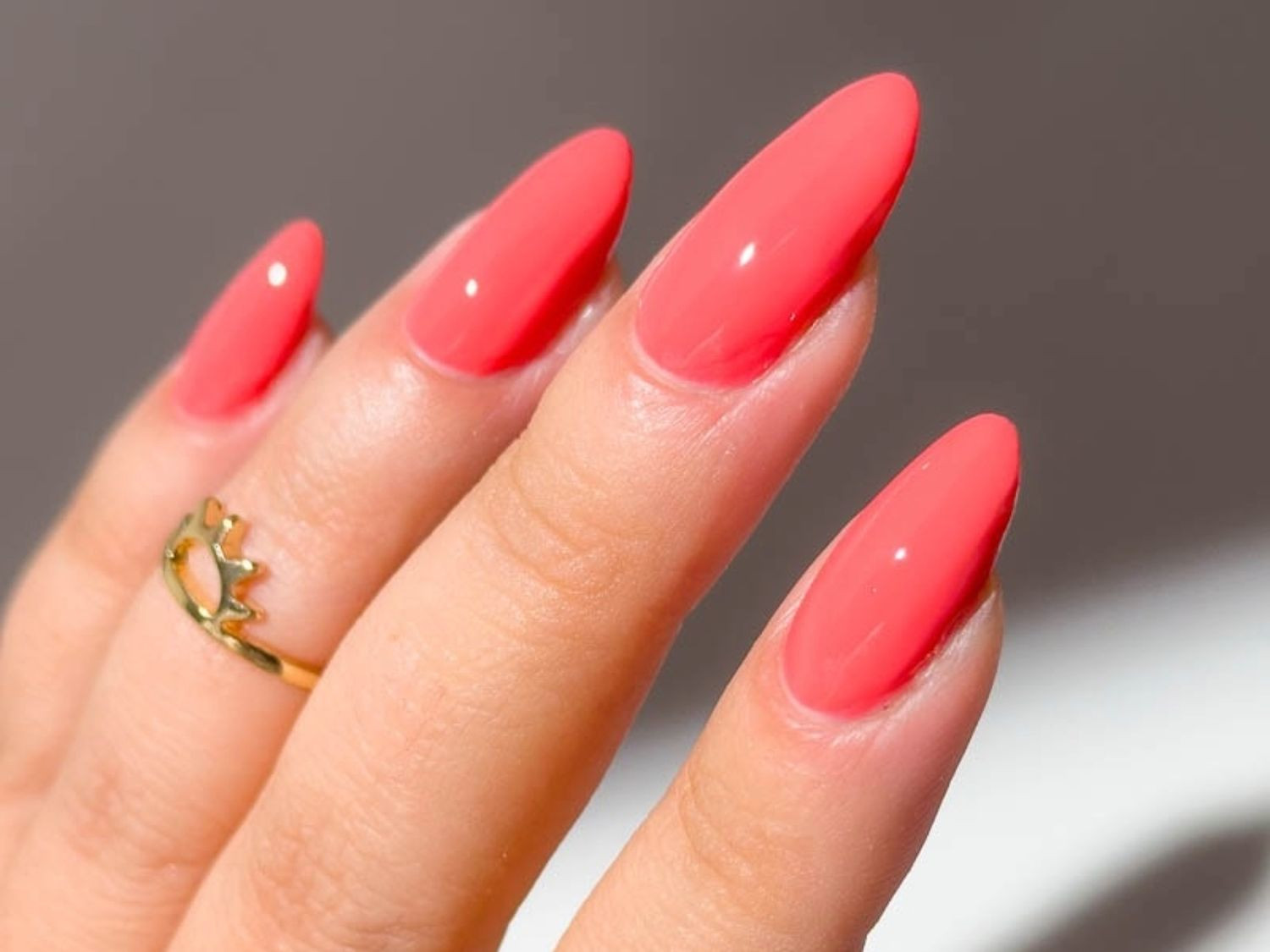 Bright Coral Visual Idea — Coral Nails 2027