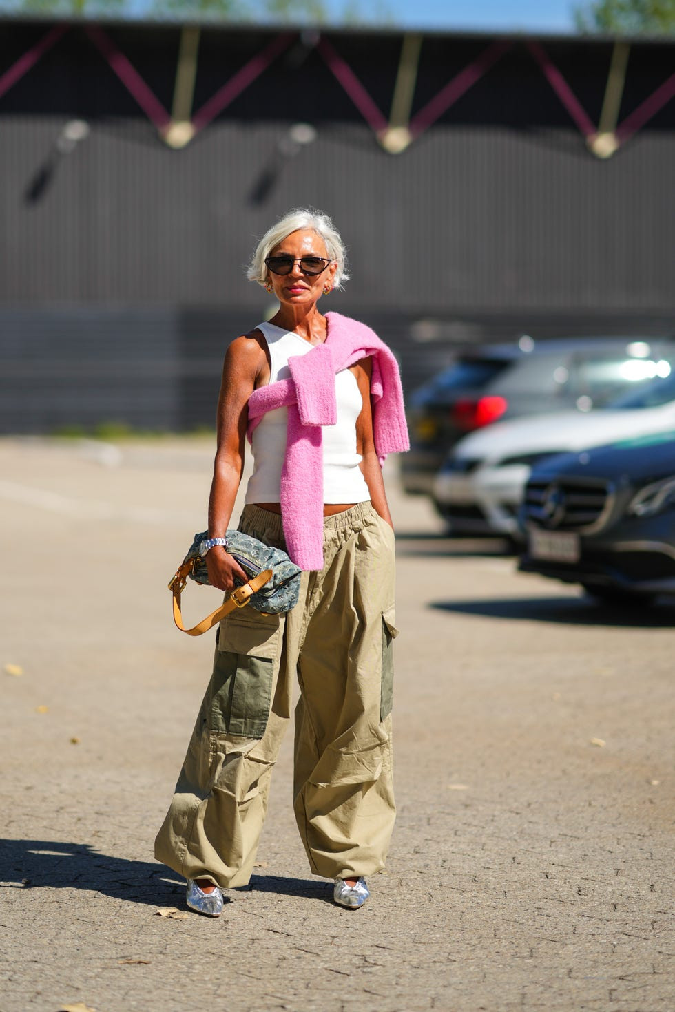 Pantalones cargo: guía para llevarlos a cualquier edad