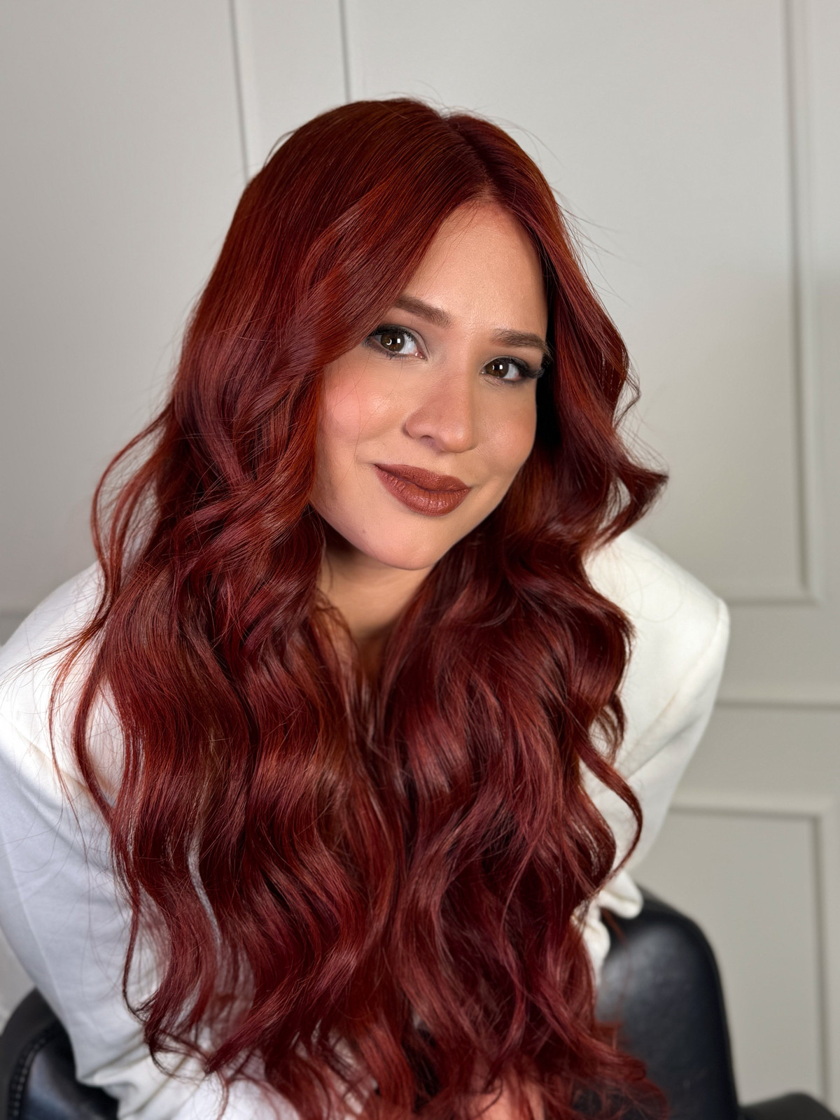 Vibrant Mahogany Mid-Back Waves Vibrant Mahogany Mid-Back Waves — Mahogany Hair 2027