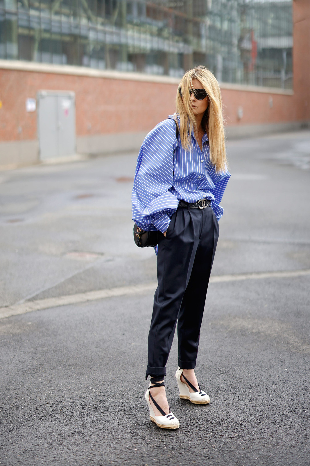 Puffed Sleeve Shirt Tucked with a Black Belt Puffed Sleeve Shirt Tucked with a Black Belt — Belt Outfits 2027