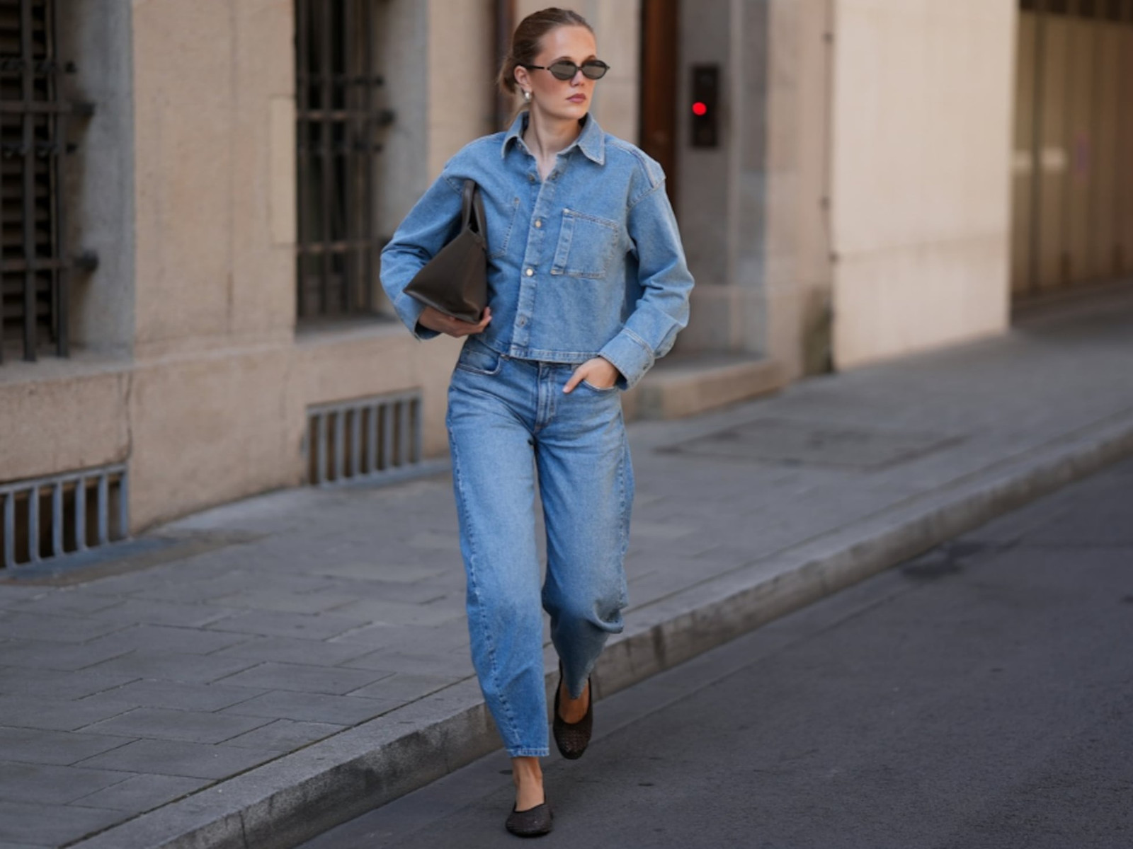 Light Wash Denim Shirt with Barrel Leg Jeans Light Wash Denim Shirt with Barrel Leg Jeans — Denim Shirt Outfits 2027