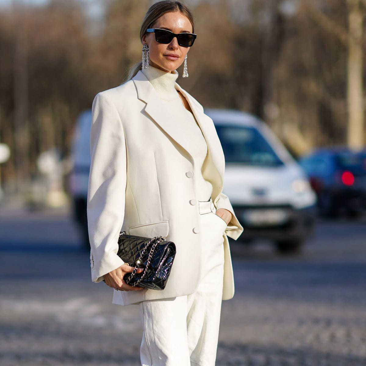 All-White Monochromatic Suit with White Turtleneck All-White Monochromatic Suit with White Turtleneck — Turtleneck Sweater Outfits 2027