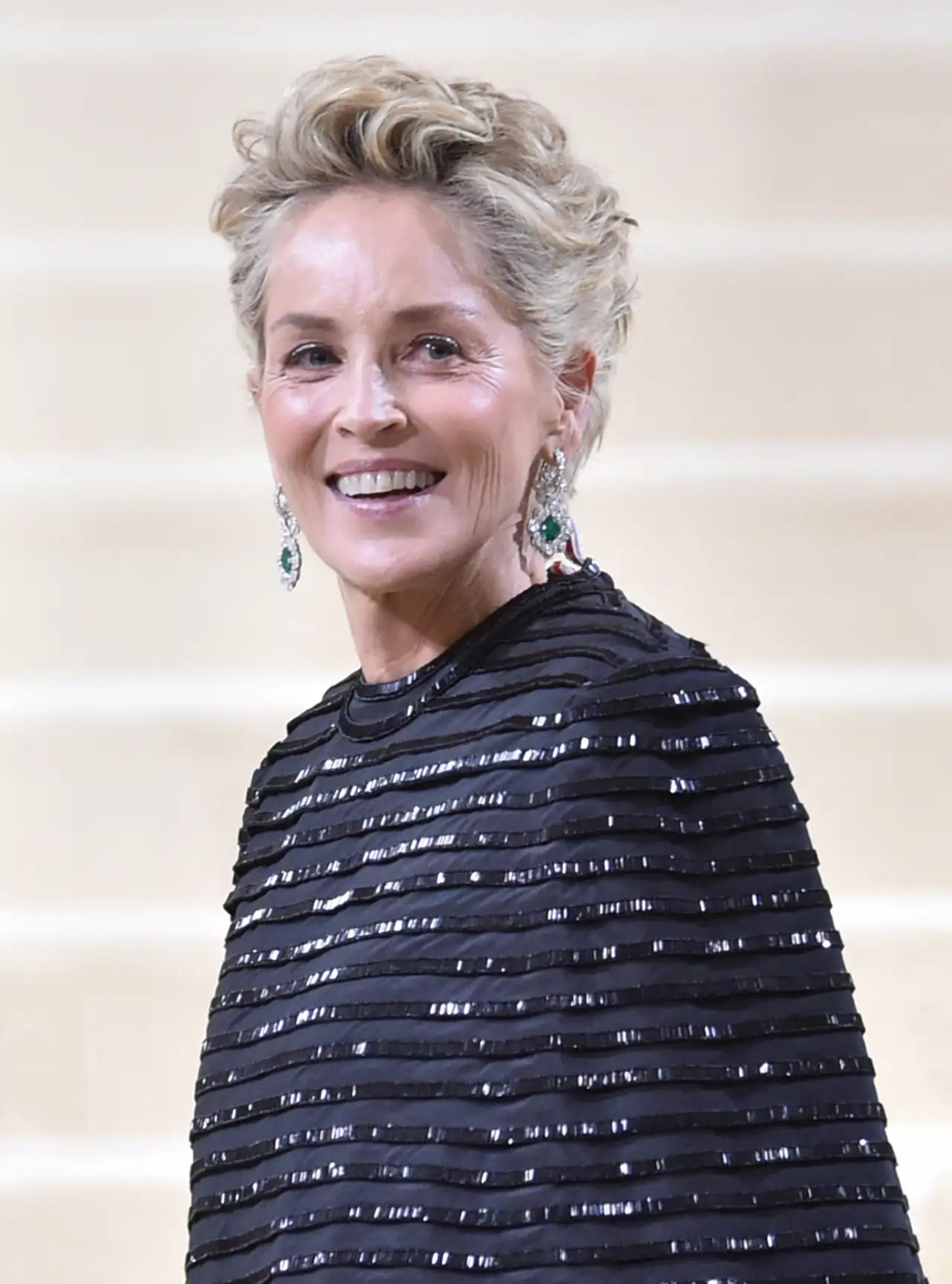 Cropped Blonde Pixie With Textured Sweep Cropped Blonde Pixie With Textured Sweep — Hairstyles 2027 for Women Over 60
