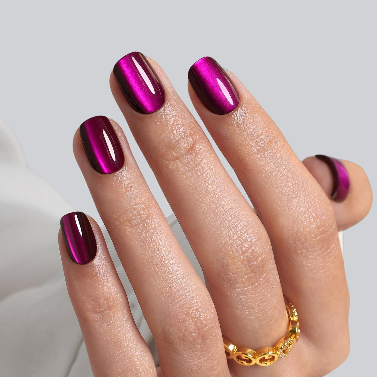 Deep Magenta Cat-Eye Oval Nails — Girls Night Nails 2027