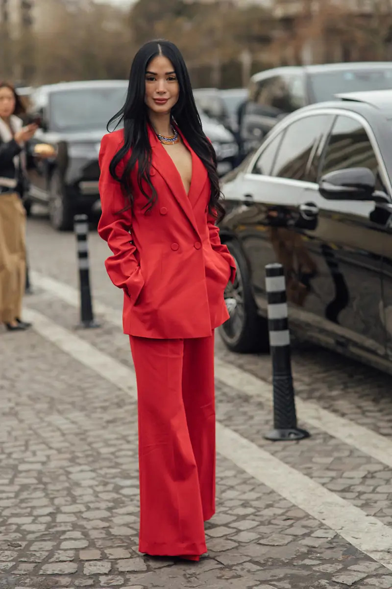 Cómo llevar un traje de chaqueta de mujer: trucos de estilista y los mejores looks para sacarte partido
