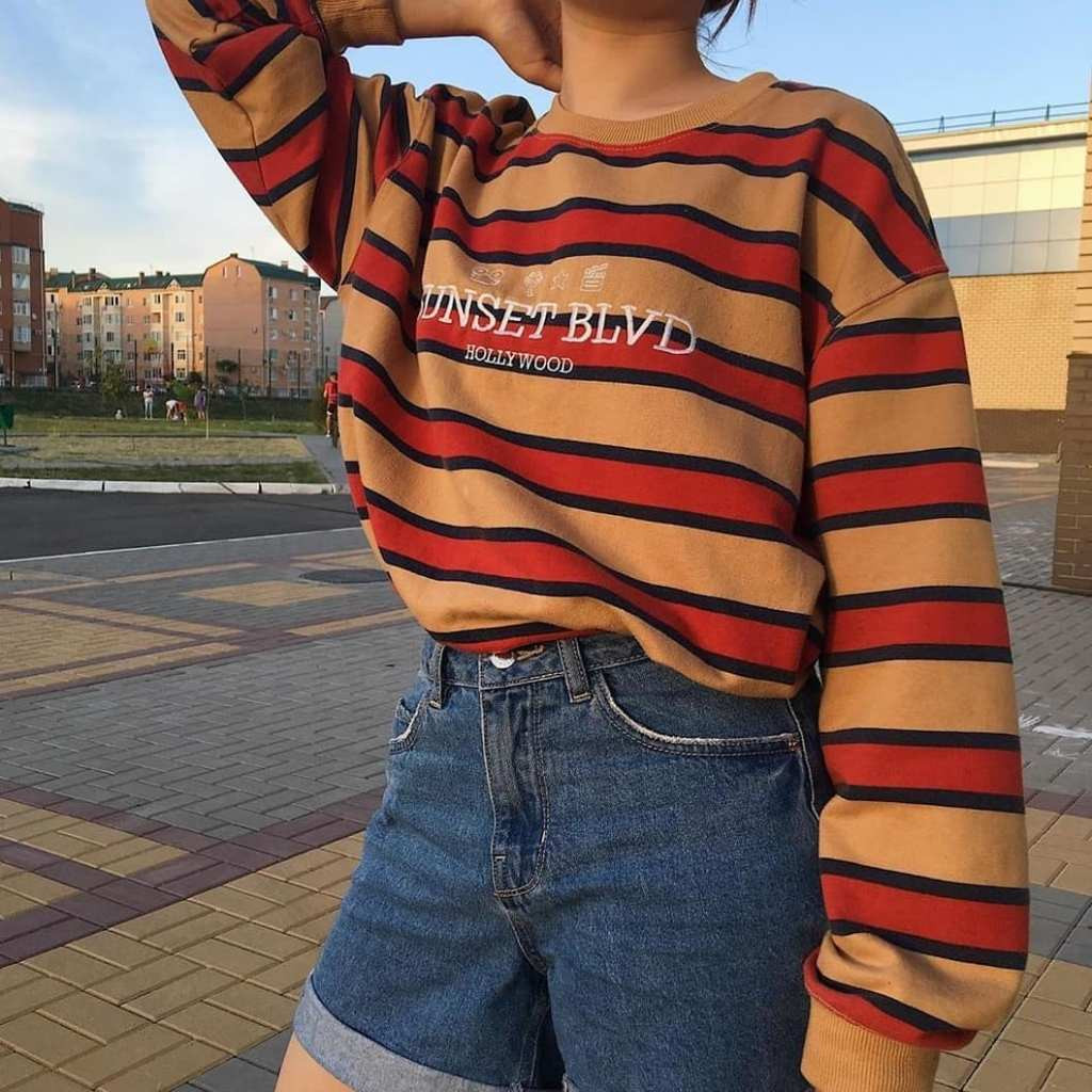 Textured Sweatshirt with Cuffed Denim Shorts — Tumblr Outfits 2027