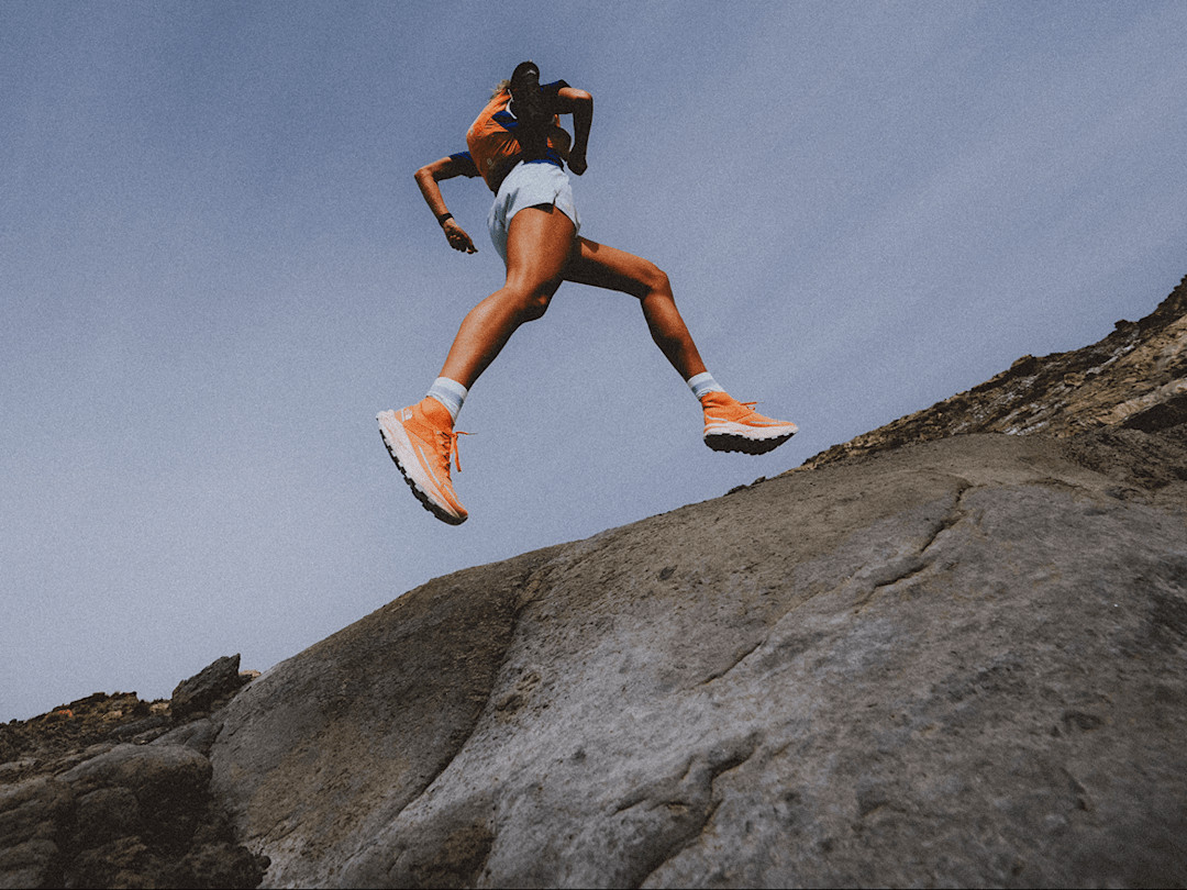 Vibrant Orange and Blue for Dynamic Trail Running Vibrant Orange and Blue for Dynamic Trail Running — Running Outfits for Women 2027