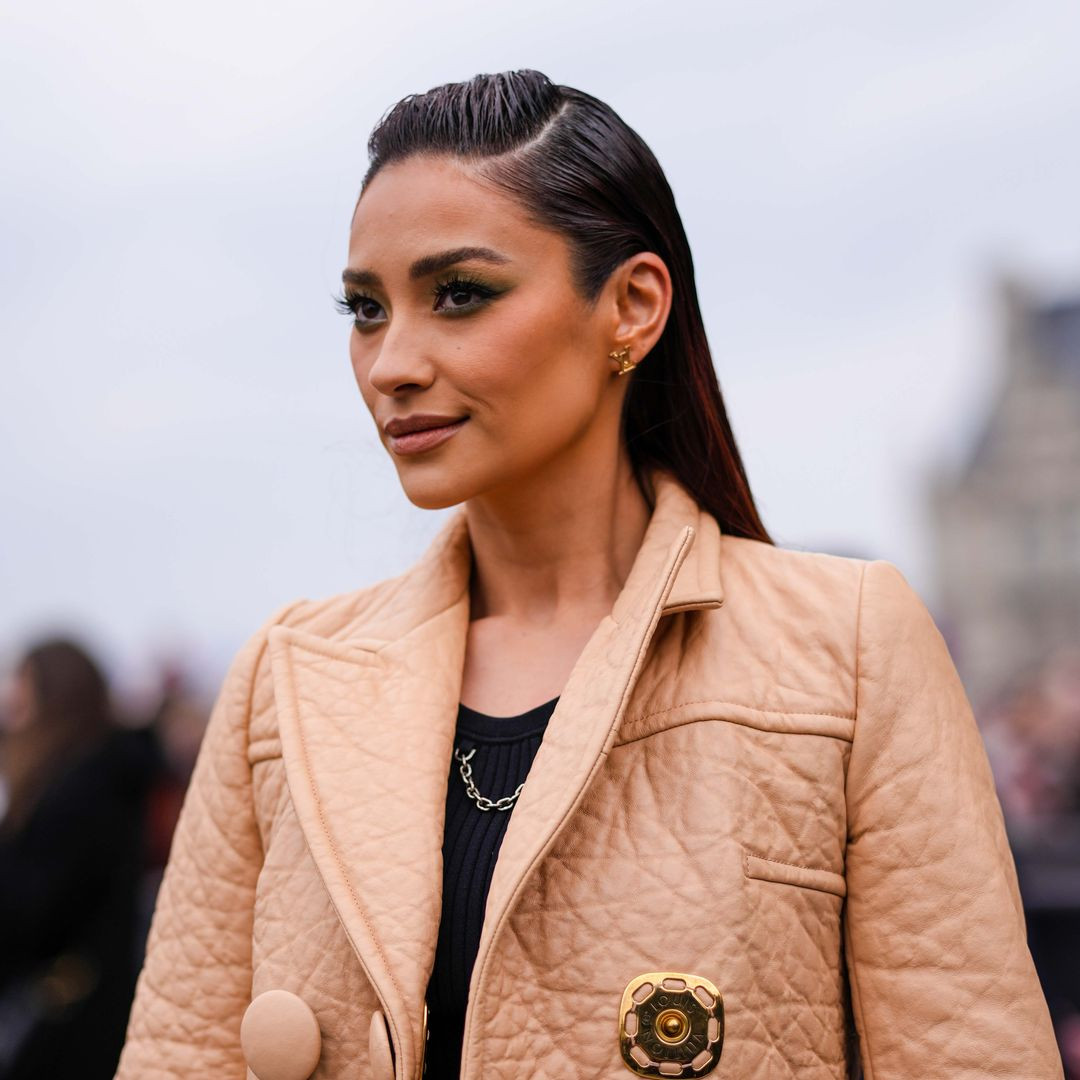 Sleek Long Bob Wet Look — Rainy Day Hairstyles 2027