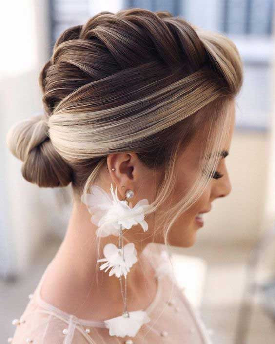 Visual Idea Visual Idea — Bridal Updos 2027
