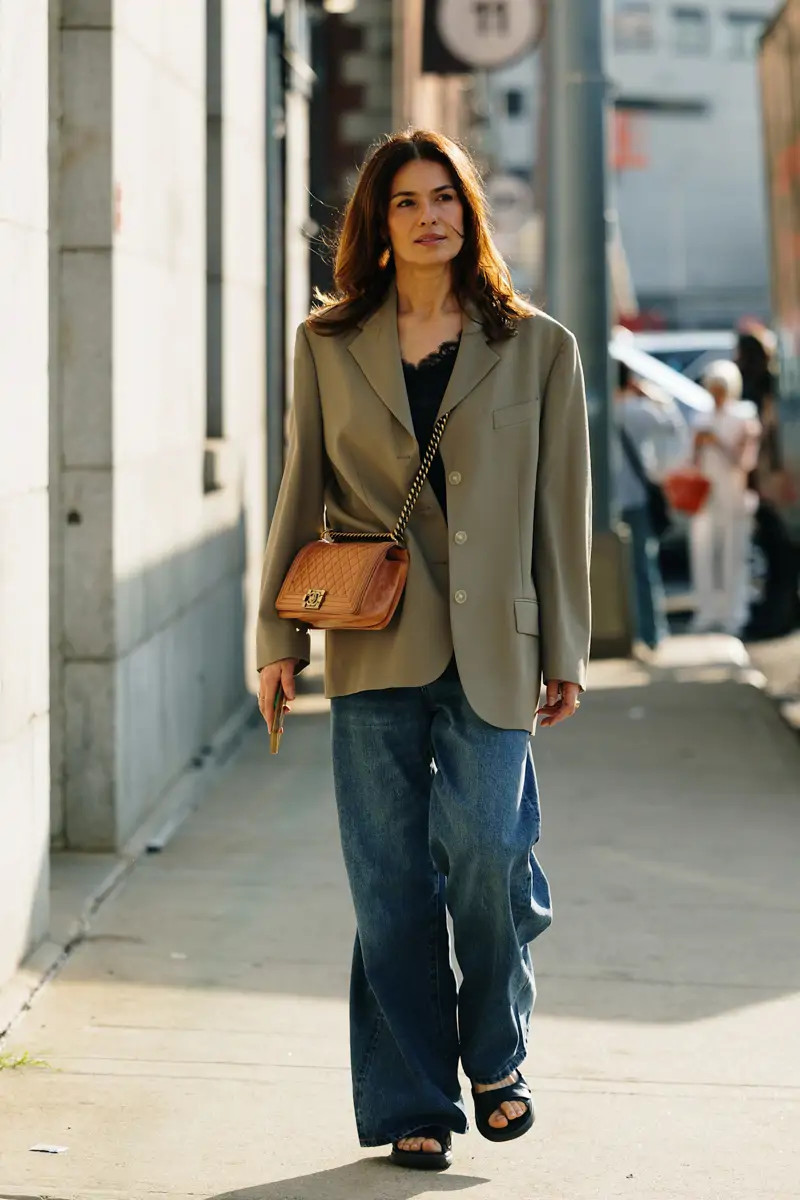 Effortless Street Style: Beige Blazer with Lace Camisole and Jeans Effortless Street Style: Beige Blazer with Lace Camisole and Jeans — Scene Outfits 2027