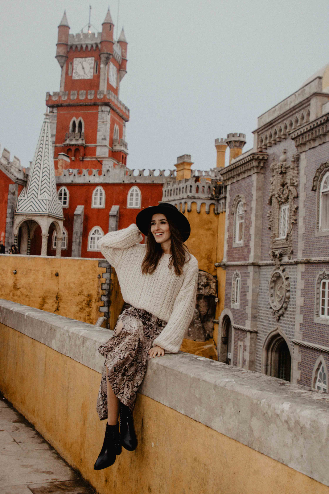 Cream Knit Sweater with Snakeskin Skirt and Ankle Boots Cream Knit Sweater with Snakeskin Skirt and Ankle Boots — Lisbon Outfits 2027