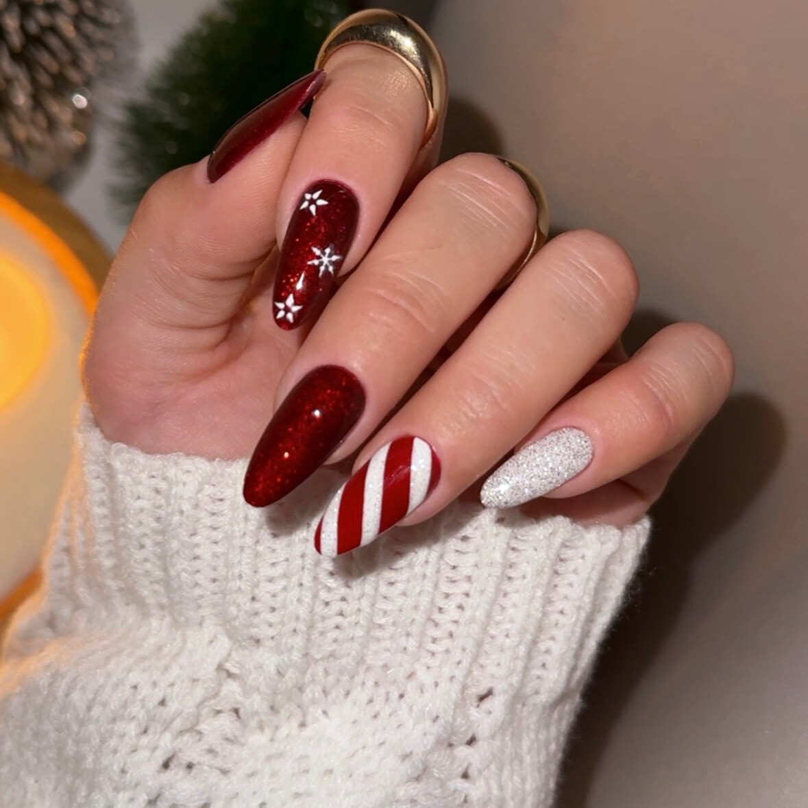 Deep Red White Silver Glitter Visual Idea Deep Red White Silver Glitter Visual Idea — Christmas Gel Nails 2026