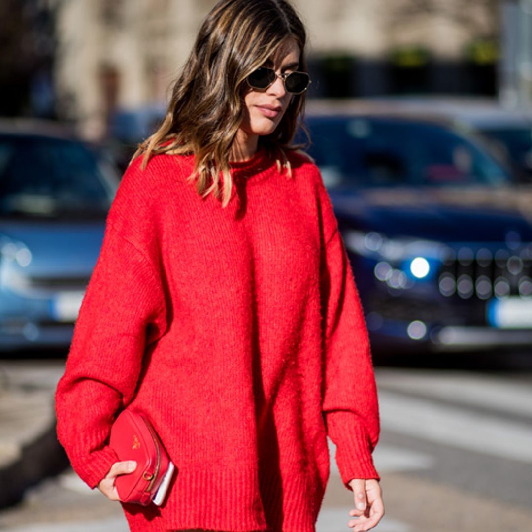 Cozy Red Chunky Knit Sweater for Casual Days Cozy Red Chunky Knit Sweater for Casual Days — Red Outfits 2027