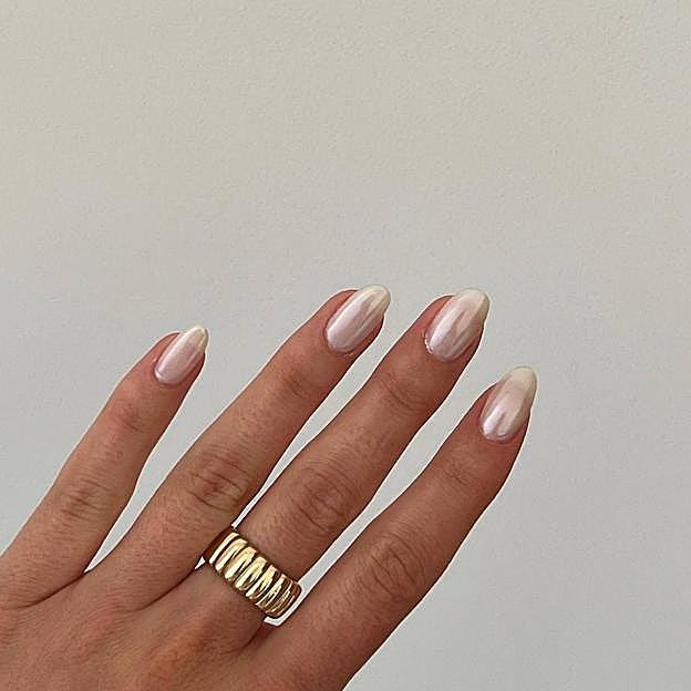 Opalescent White Shimmer Almond Nails — Minimalist Nails 2027