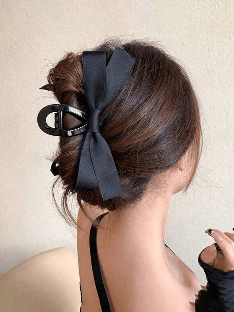 Side View Visual Idea — Claw Clip Bun 2027