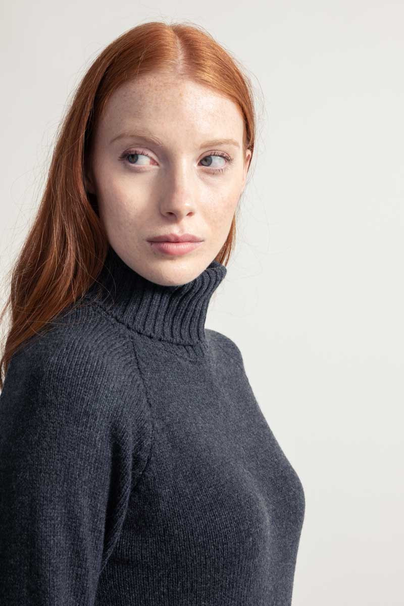 Fitted Grey Knit Turtleneck with Matching Trousers Fitted Grey Knit Turtleneck with Matching Trousers — Turtleneck Sweater Outfits 2027
