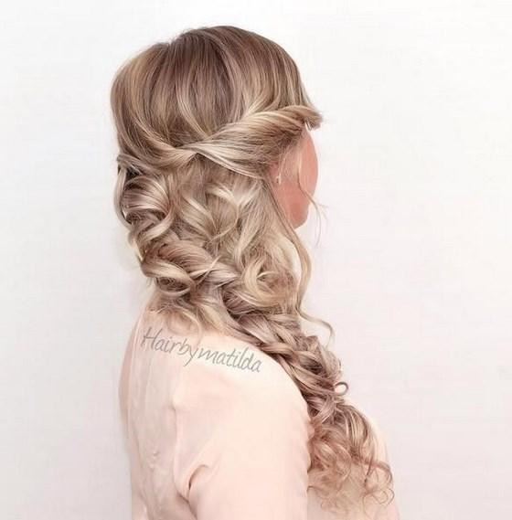Shoulder Visual Idea — Bridesmaid Hairstyles 2027