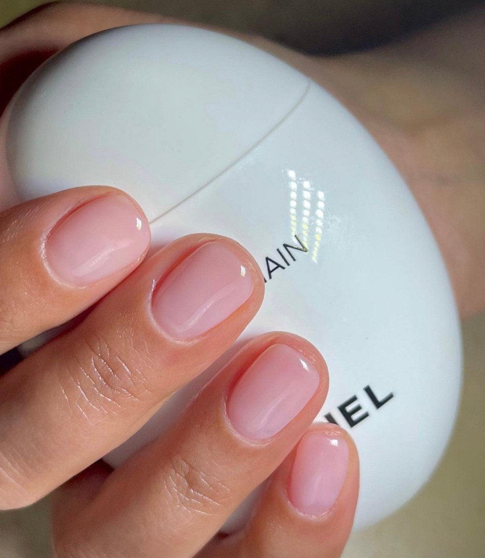 Sheer Pale Pink Short Oval Nails Sheer Pale Pink Short Oval Nails — Nails 2027 for Blondes