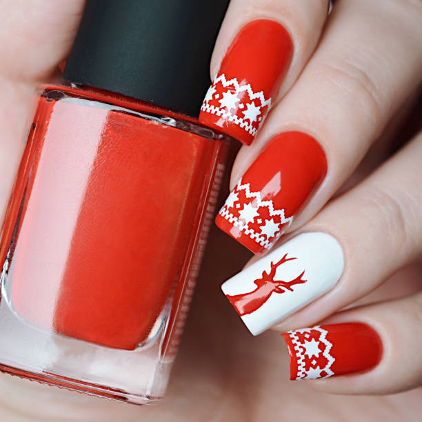 Geometric Pattern Reindeer Silhouette Visual Idea Geometric Pattern Reindeer Silhouette Visual Idea — Christmas Gel Nails 2026