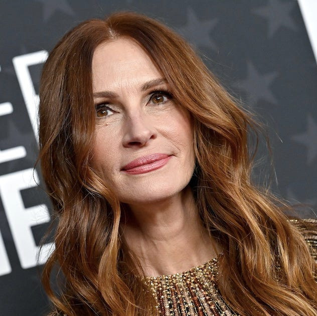 Vibrant Warm Copper Red Waves — Y2K Hair Color 2027
