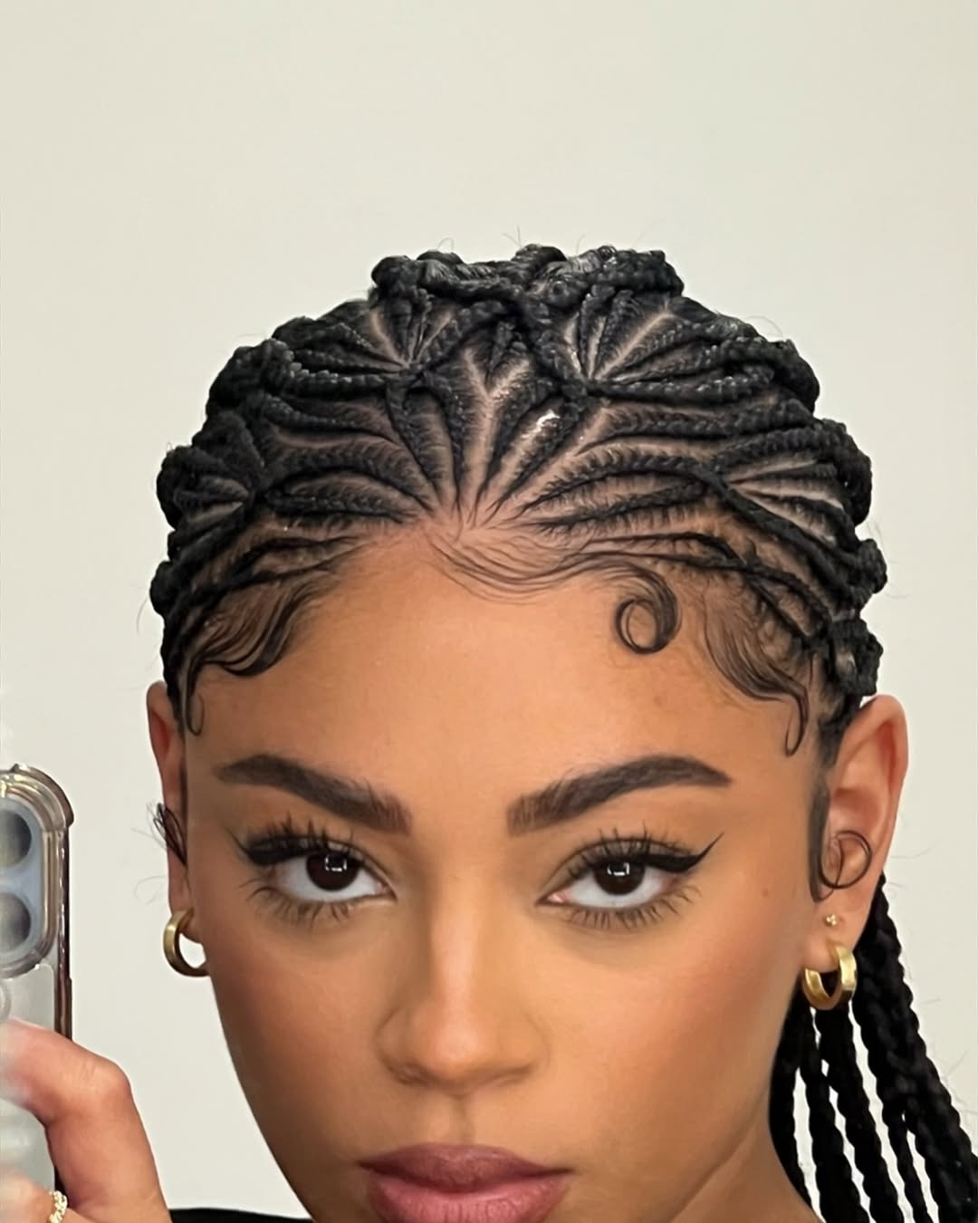 Fan-Like Cornrows With Loose Ends Fan-Like Cornrows With Loose Ends — 8 Cornrows 2027