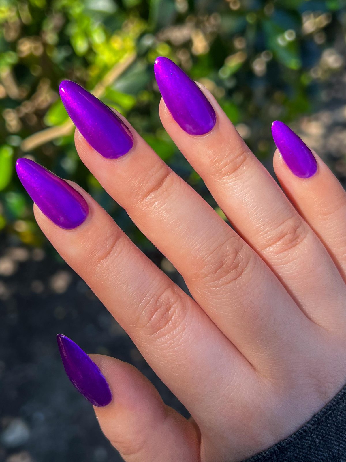 Metallic Sheen Visual Idea Metallic Sheen Visual Idea — Concert Nails 2027