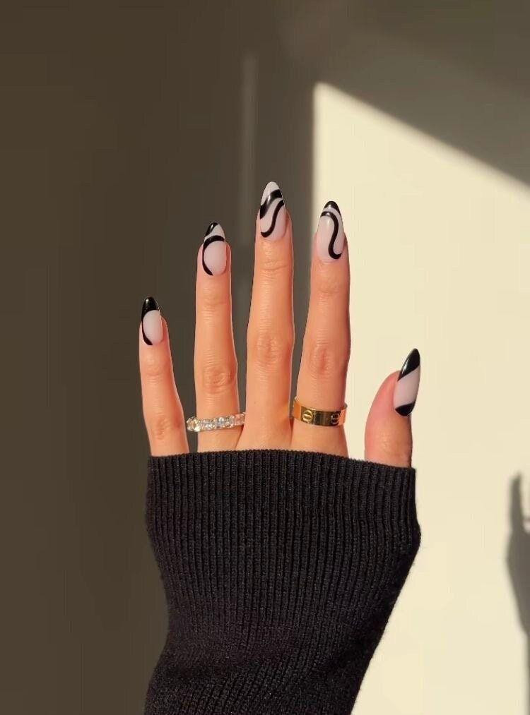 Black Abstract Wavy Lines Visual Idea Black Abstract Wavy Lines Visual Idea — Black Nails 2027