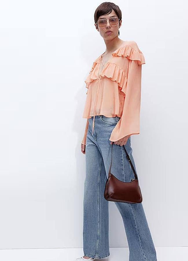 Peach Chiffon Ruffle Blouse with Bell Sleeves and Jeans for Summery Casual Peach Chiffon Ruffle Blouse with Bell Sleeves and Jeans for Summery Casual — Ruffle Top Outfits 2027