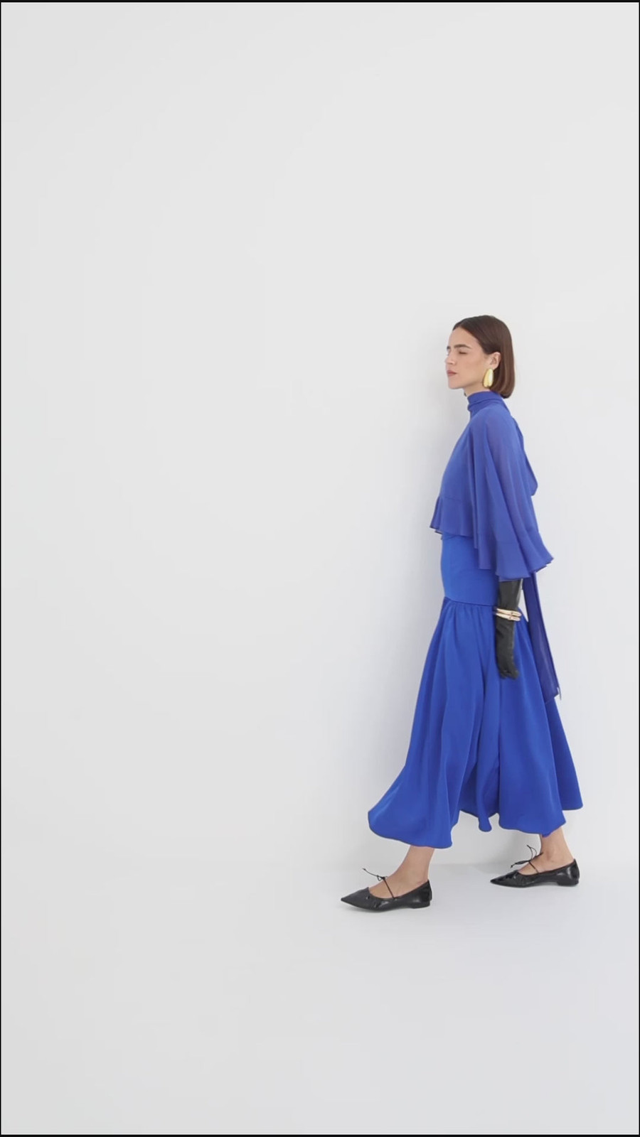 Flowing Cobalt Blue Dress with Cape Overlay for Elegant Events Flowing Cobalt Blue Dress with Cape Overlay for Elegant Events — Cobalt Blue Outfits 2027