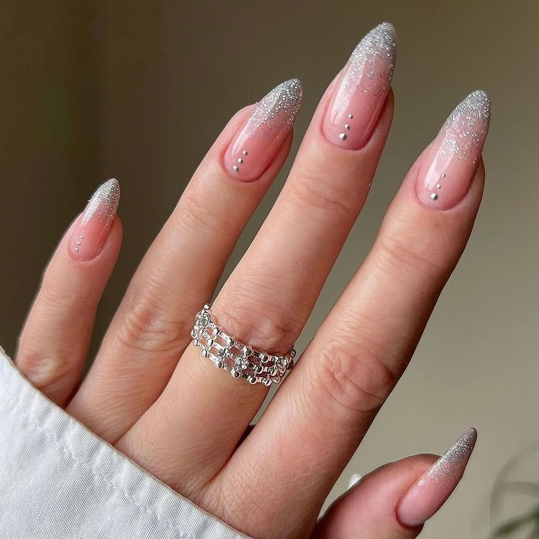 Glitter Ombre Visual Idea Glitter Ombre Visual Idea — Winter Glitter Nails 2027