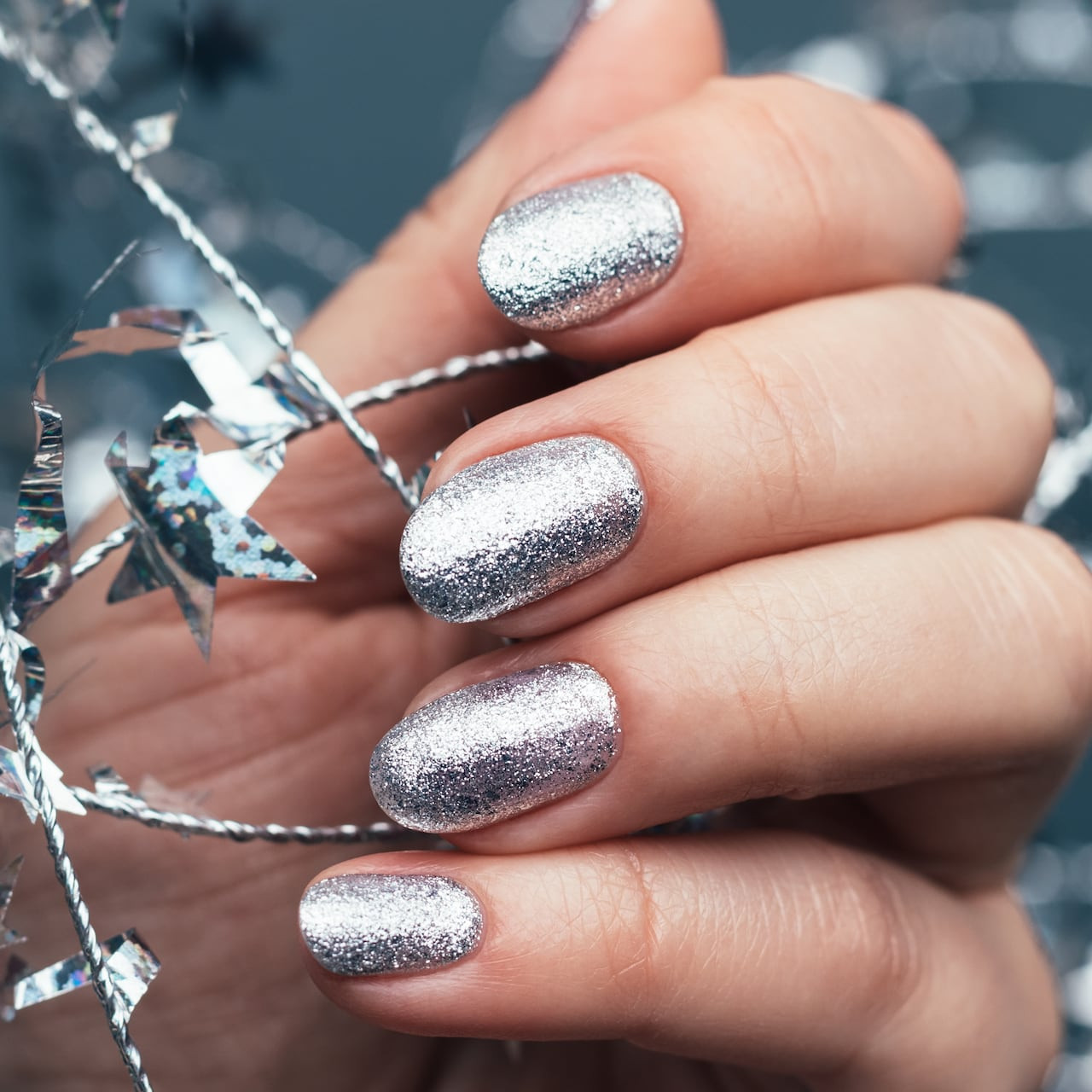 Snowflake Motif On Accent Nails Visual Idea Snowflake Motif On Accent Nails Visual Idea — Glitter Christmas Nails 2026