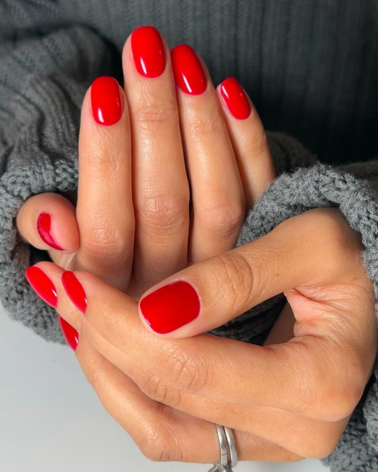 Classic Bright Red Short Oval Gloss Classic Bright Red Short Oval Gloss — Nails 2027 for Red Dress