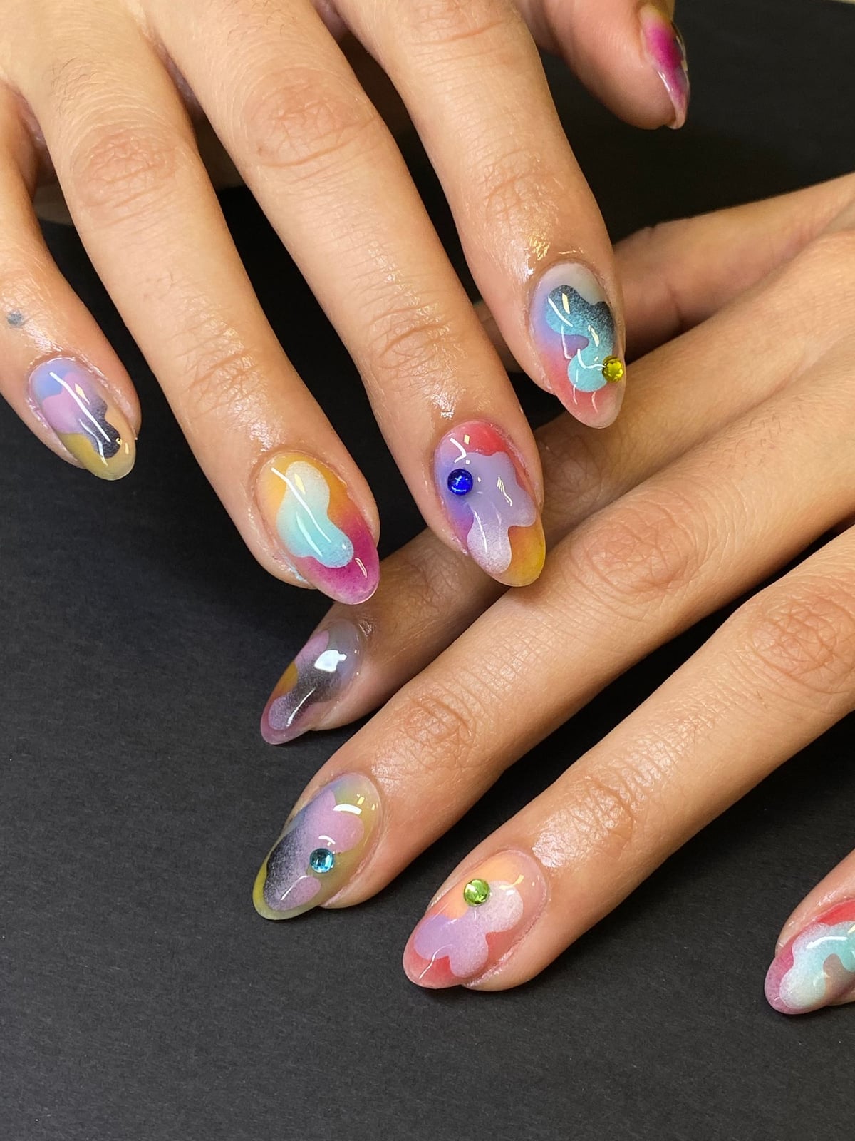Short Oval Purple Blue Yellow Pink Abstract Rhinestone, Close-Up Take — Abstract Watercolor Nails 2027